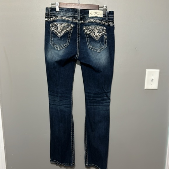 Miss Me Women’s Jeans Mid Rise Easy Boot 29 Inseam 31 1/2” Style #E3255EBR, EUC - Picture 4 of 14